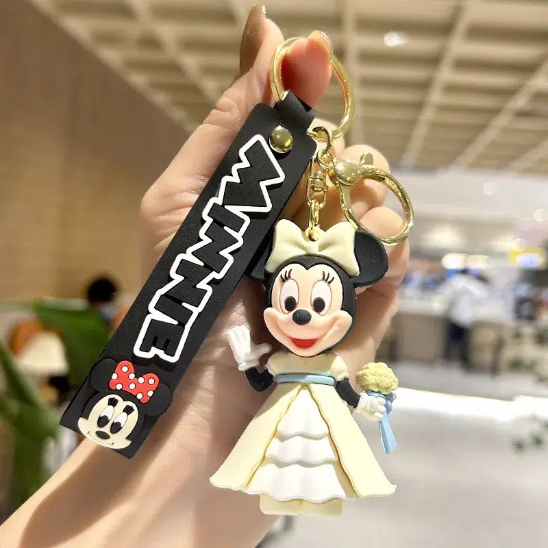 Jouets chauds Kawaii Mickey Mouse porte-clés en métal Mickey Minnie émail pendentif porte-clés pour sac à dos ornement porte-clés accessoires  36