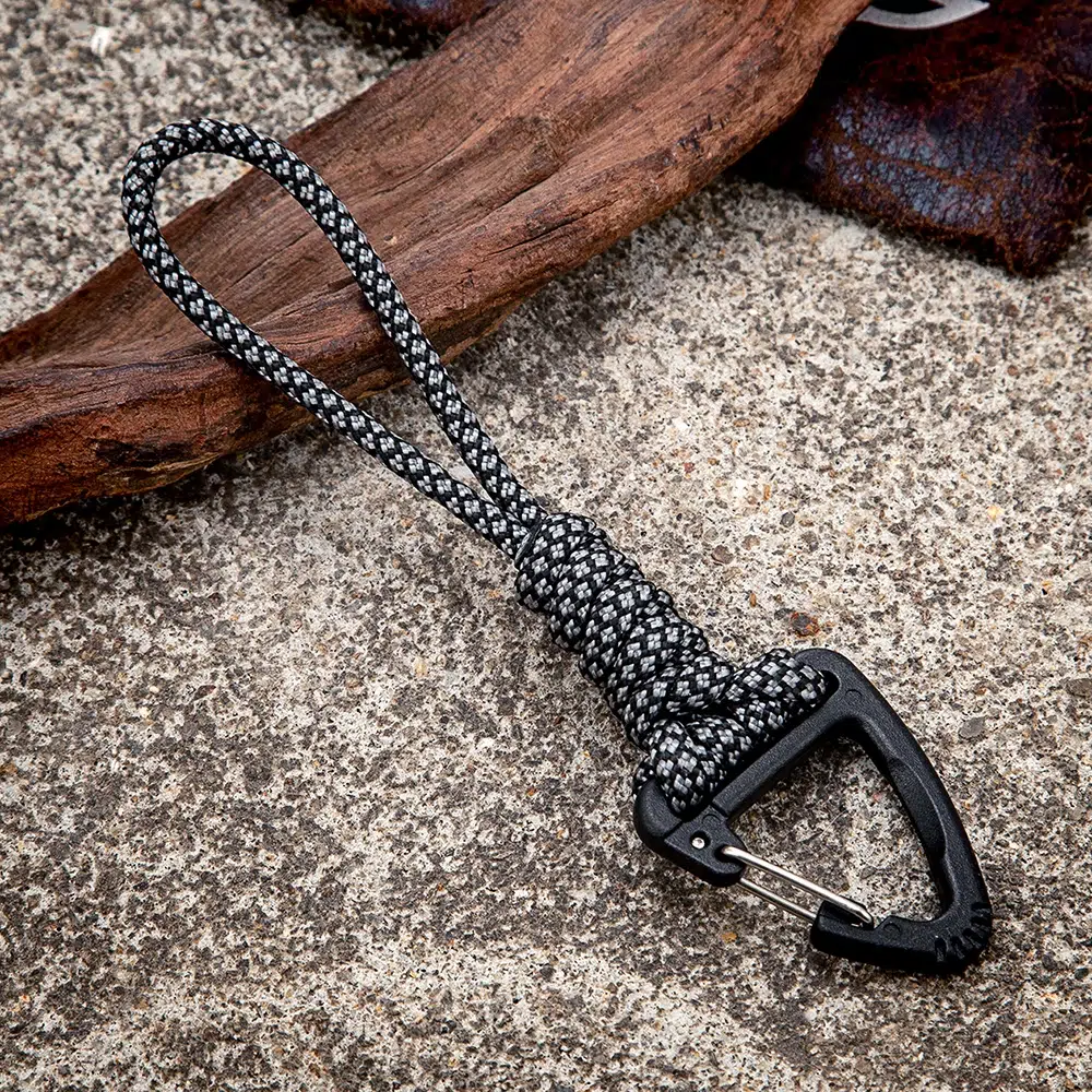 Porte Clé Triangle en Paracorde Scc511b0a4ca041dfaed4b45548163ba7w
