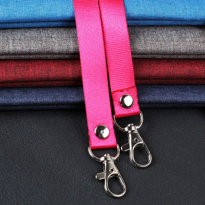 Tour de Cou Porte Clé Coloré Sd0d1ebd3e9ef4b4a83ffce509296abe7d.webp